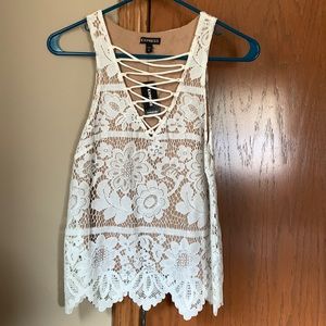 NWT express lace tank